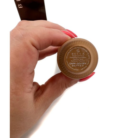 BECCA Dark Golden Aqua Luminous Perfecting Buildable Foundation NIB - Picture 3 of 8
